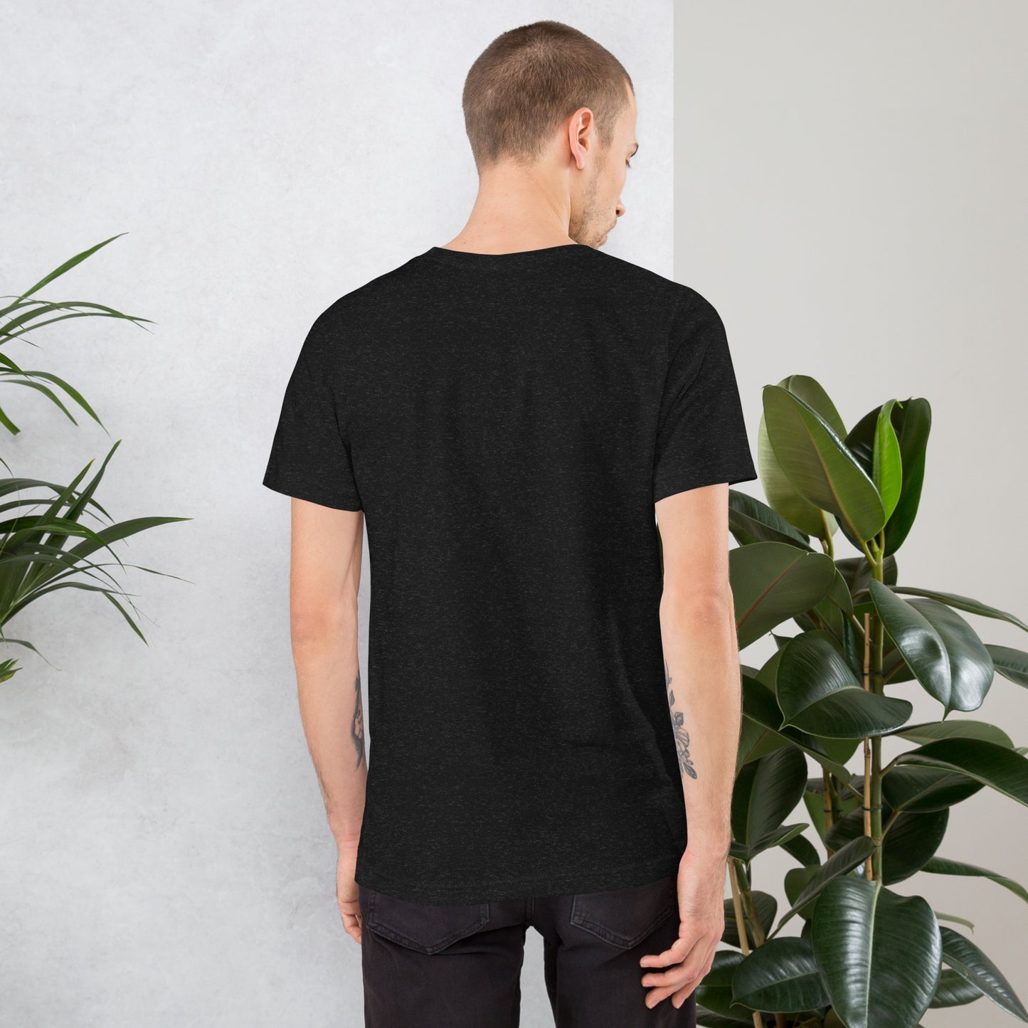 Pakistan- (Urdu) Unisex t-shirt
